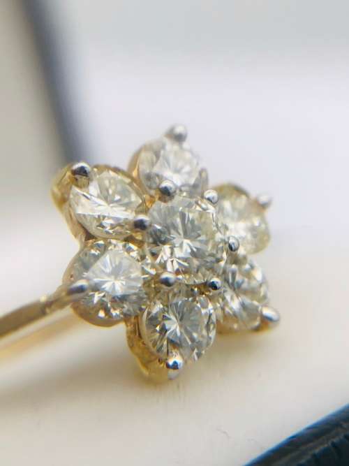 *1.15CT VS DIAMOND CLUSTER RING* H-J COLOR