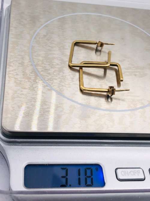 *SOLID GOLD SQUARE HOOP EARRINGS* R1 BIDS