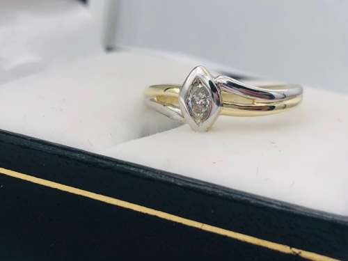*SOLID GOLD MARQUISE DIAMOND RING* TWO-TONE GOLD!