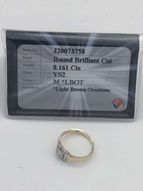*VS2 0.16CT DIAMOND SQUARE RING* R1 BIDS