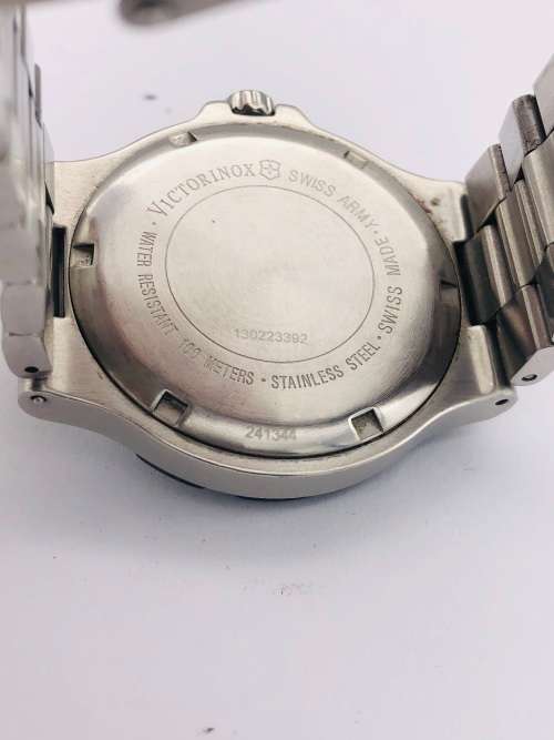 *VICTORINOX PILOTS WATCH WATCH* WITH BOX & PAPERS!