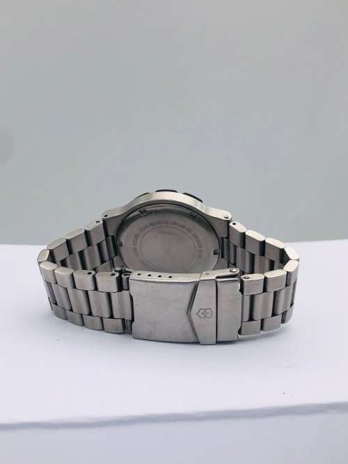 *VICTORINOX PILOTS WATCH WATCH* WITH BOX & PAPERS!