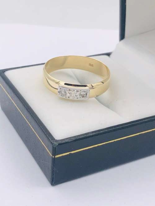 *0.15CT TRINITY MENS RING* HEAVY GOLD!