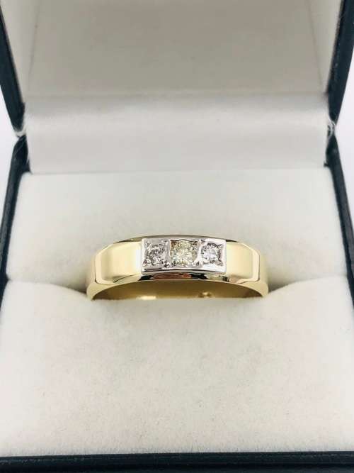 *0.15CT TRINITY MENS RING* HEAVY GOLD!
