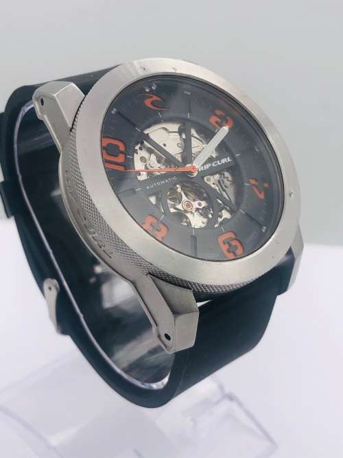 *RIP CURL AUTOMATIC SKELETON WATCH* COLLECTORS!