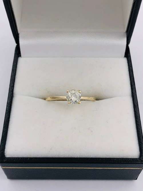 *0.52CT DIAMOND ENGAGEMENT RING*R1 BIDS