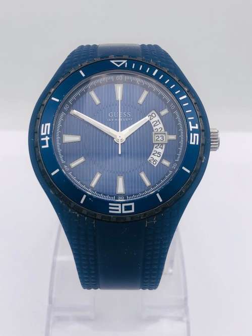 *GUESS MENS SPORTS WATCH* R1 BIDS!