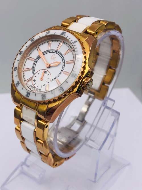 *GUESS COLLECTION ROSE GOLD LADIES WATCH* CERAMIC & STEEL!