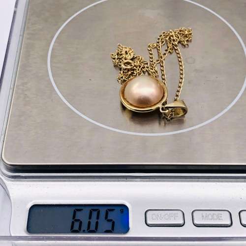 *9CT GOLD PEARL PENDANT & NECKLACE* R1 BIDS!