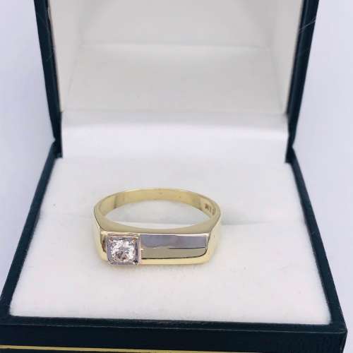 *9CT GOLD VS DIAMOND MENS RING* (0.008CT DIAMOND!)