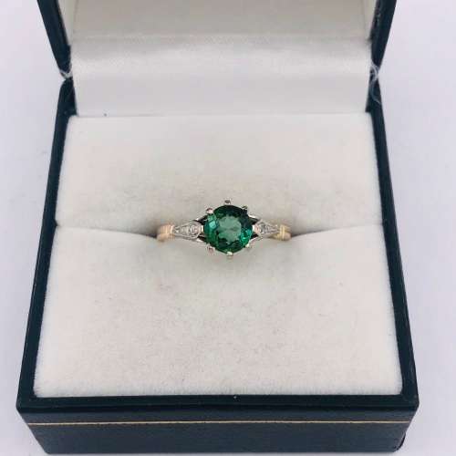 *9CT GOLD DIAMOND & GARNET RING* R1 BIDS