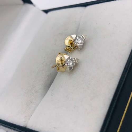 *PLATINUM DIAMOND STUD EARRINGS* R1 BIDS!
