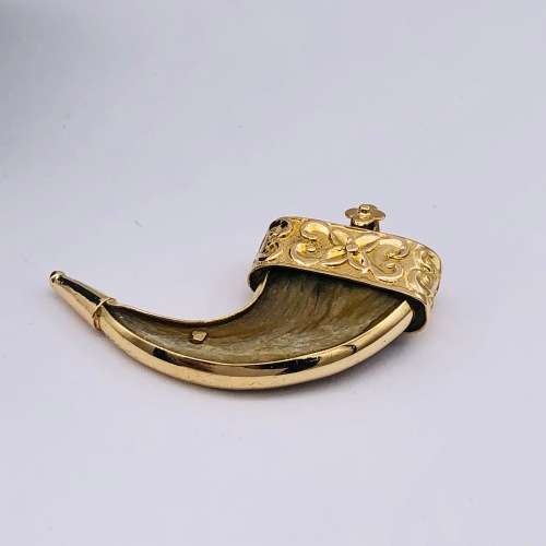 *18CT GOLD AUTHENTIC TIGER CLAW PENDANT* R1 BIDS!