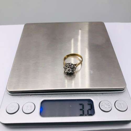 *18CT GOLD DIAMOND SOLITAIRE CLUSTER RING* 0.60CT DIAMONDS!