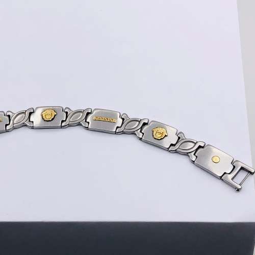 *18CT YELLOW GOLD & STEEL MENS BRACELET* R1 BIDS!