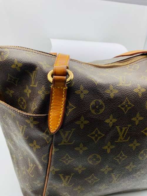 *LOUIS VUITTON NOE BLANC MONOGRAM BAG* GREAT CONDITION!