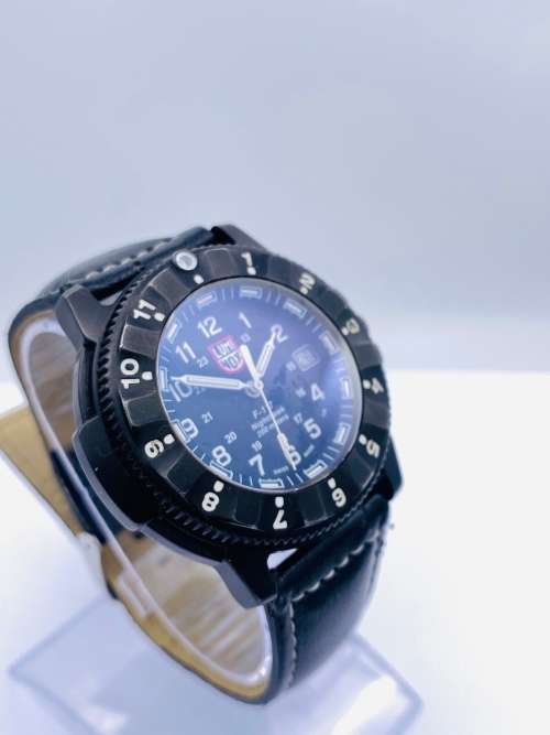 *LUMINOX  F-117 NIGHTHAWK MENS WATCH* R1 BIDS!
