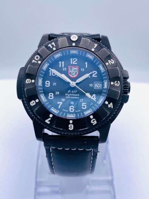 *LUMINOX  F-117 NIGHTHAWK MENS WATCH* R1 BIDS!