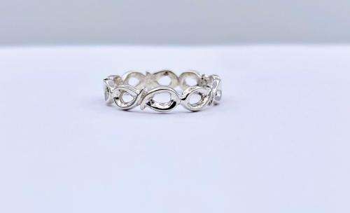 *SOLID 925 SILVER INFINITY LOVE RING* R1 BIDS!