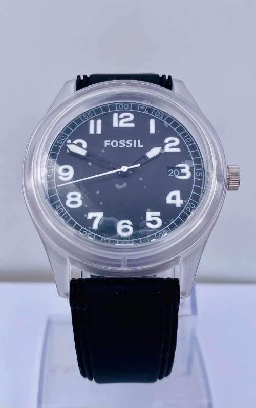 *NEW FOSSIL POLYMER MENS DRESS WATCH* R1 BIDS!