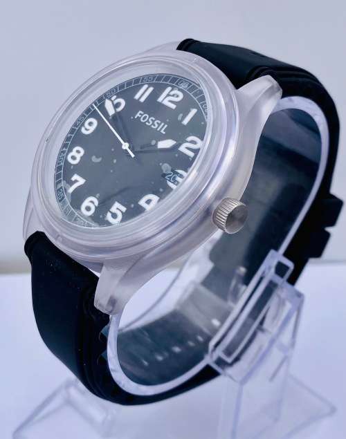 *NEW FOSSIL POLYMER MENS DRESS WATCH* R1 BIDS!