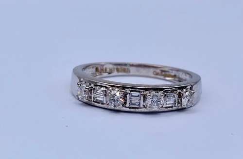 *0.56 WHITE GOLD MULTIDIAMOND ETERNITY RING* R1 BIDS!