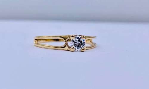 *INVESTMENT 0.50CT DIAMOND DOUBLE SHANK* R1 BIDS!