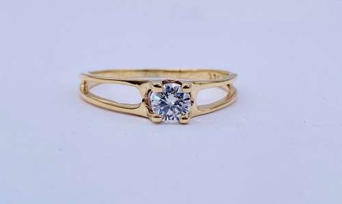 *INVESTMENT 0.50CT DIAMOND DOUBLE SHANK* R1 BIDS!