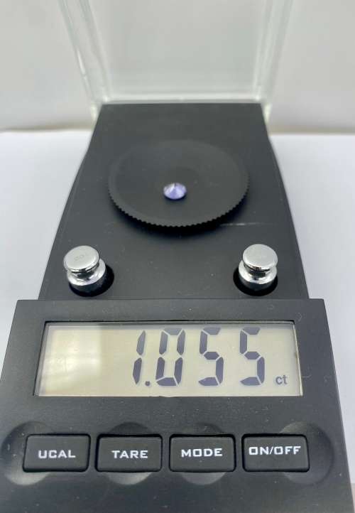 *1.05CT STUNNING ROUND CUT IOLITE* EXCELLENT CLARITY!!!