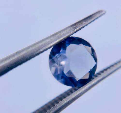 *1.05CT STUNNING ROUND CUT IOLITE* EXCELLENT CLARITY!!!