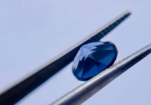 *1.05CT STUNNING ROUND CUT IOLITE* EXCELLENT CLARITY!!!