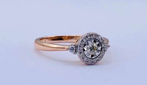 *BEAUTIFUL 18CT ROSE GOLD DIAMOND HALO RING* R1 BIDS
