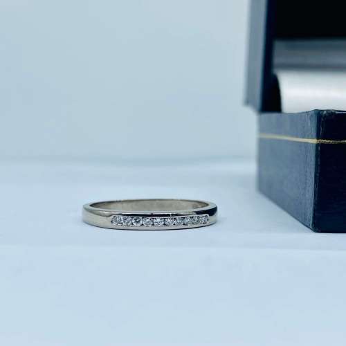 *BEAUTIFUL WHITE GOLD DIAMOND ETERNITY RING* R1 BIDS