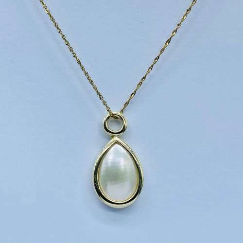 *YELLOW GOLD PEAR SHAPE PEARL PENDANT* R1 BIDS!