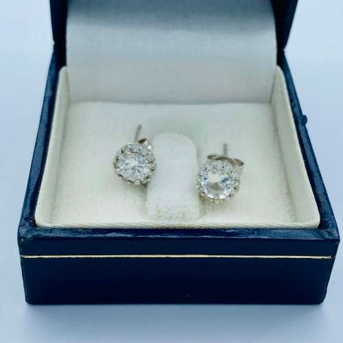 *SILVER CUBIC CLUSTER EARRINGS *R1 BIDS!