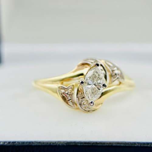 *BEAUTIFUL MARQUISE CUT DIAMOND SOLITAIRE RING* R1 BIDS