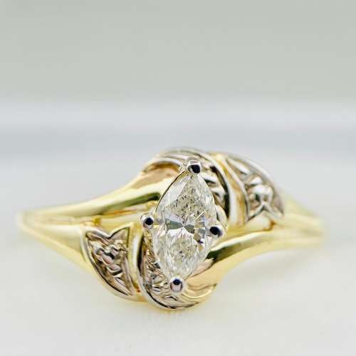 *BEAUTIFUL MARQUISE CUT DIAMOND SOLITAIRE RING* R1 BIDS