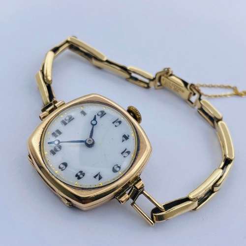 *SOLID 9CT GOLD SWISS MADE LADIES WRISTWATCH* R1 BIDS!!!