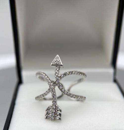 *CUPIDS ARROW ETERNITY CZ SILVER RING* R1 BIDS!!!