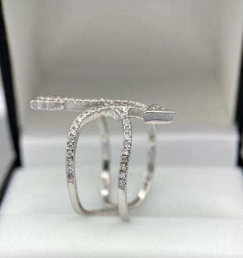 *CUPIDS ARROW ETERNITY CZ SILVER RING* R1 BIDS!!!