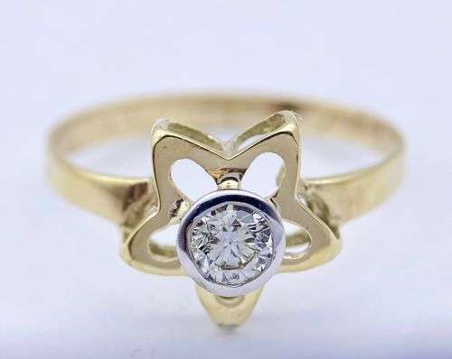 *STUNNING 0.25CT DIAMOND FLOWER SOLITAIRE RING* R1 BIDS
