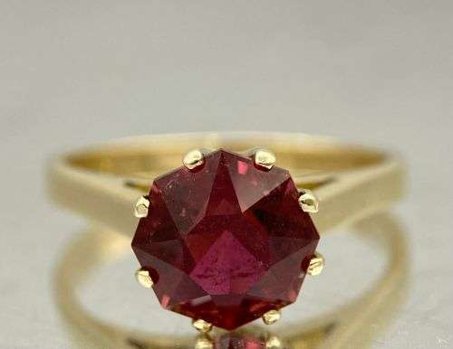 *2CT VIVID RED GARNET SOLITAIRE RING* SOLID YELLOW GOLD!