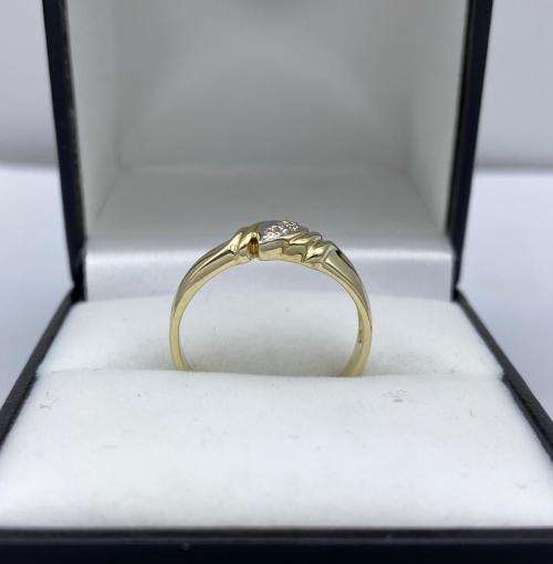*LADIES YELLOW GOLD DIAMOND LEAF RING* R1 BIDS