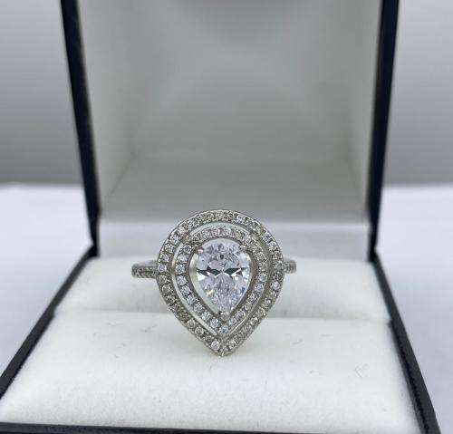 ***LUXURY PEAR SHAPE ETERNITY CLUSTER CZ RING*** R1 BIDS!!!
