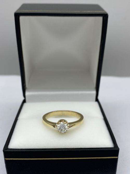***0.45CT DIAMOND 18K GOLD ENGAGEMENT RING*** R1 BIDS!