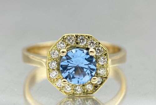 ***STUNNING DIAMOND HALO & AQUAMARINE RING*** YELLOW GOLD!