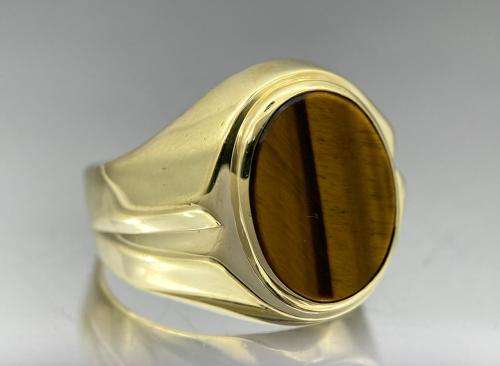 ***STUNNING YELLOW GOLD TIGER EYE SIGNET INDENT RING*** R1 BIDS!