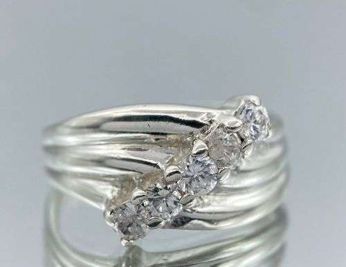 ***BEAUTIFUL SILVER ETERNITY CZ SPINDLE RING*** R1 BIDS!!!
