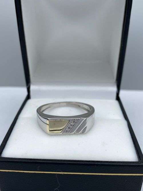 ***9K YELLOW GOLD & SILVER MENS SMALL BLOCK RING!***