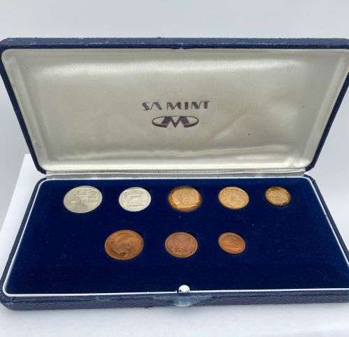 ***COLLECTORS SA MINT 1993 LONG PROOF SET***R1 BIDS